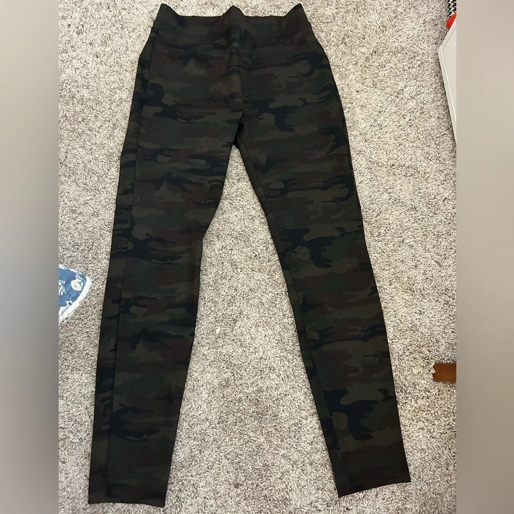Green Camo Leggings